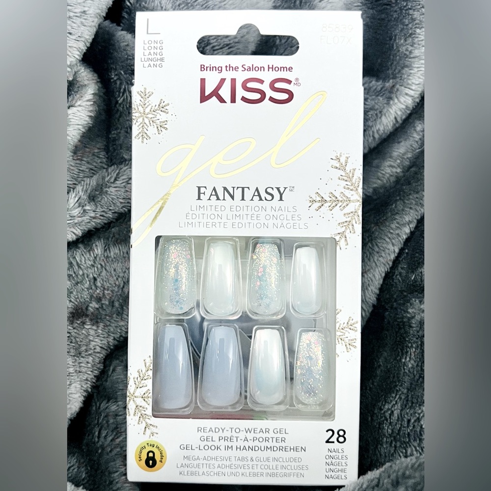KISS Gel Fantasy - Winter Limited Edition Press On Nails - Long